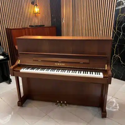 پیانو اکوستیک یاماها YM11WN (استوک)
